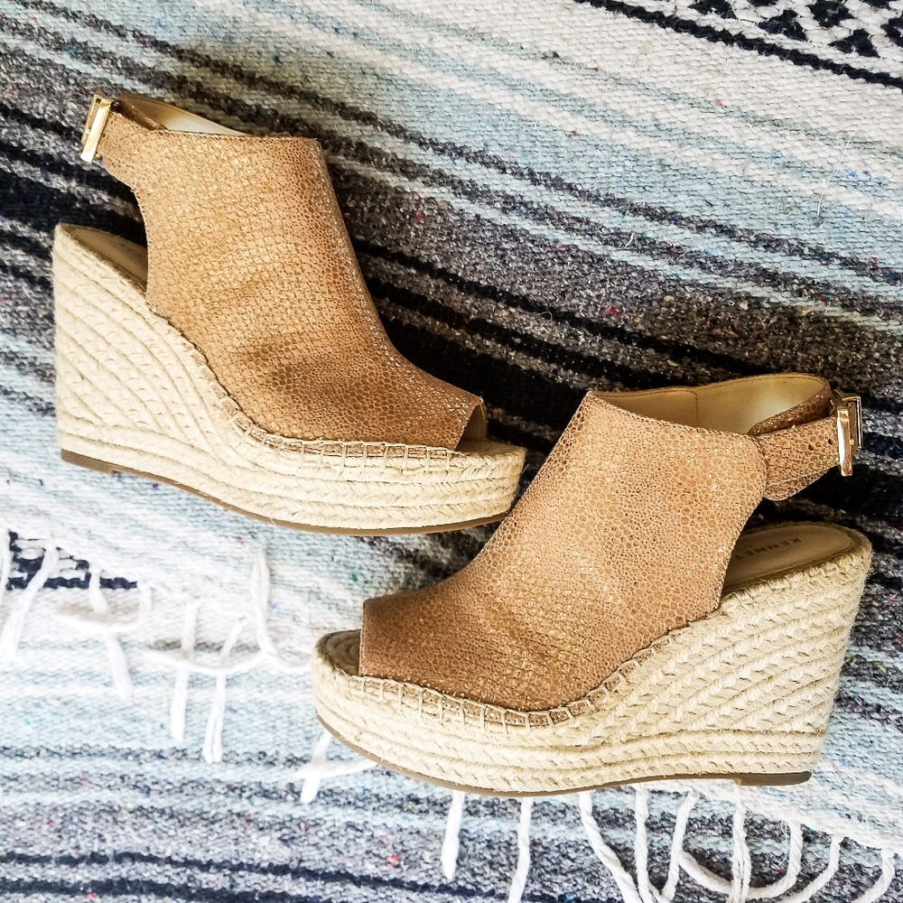 Kenneth Cole golden espadrilles wedges